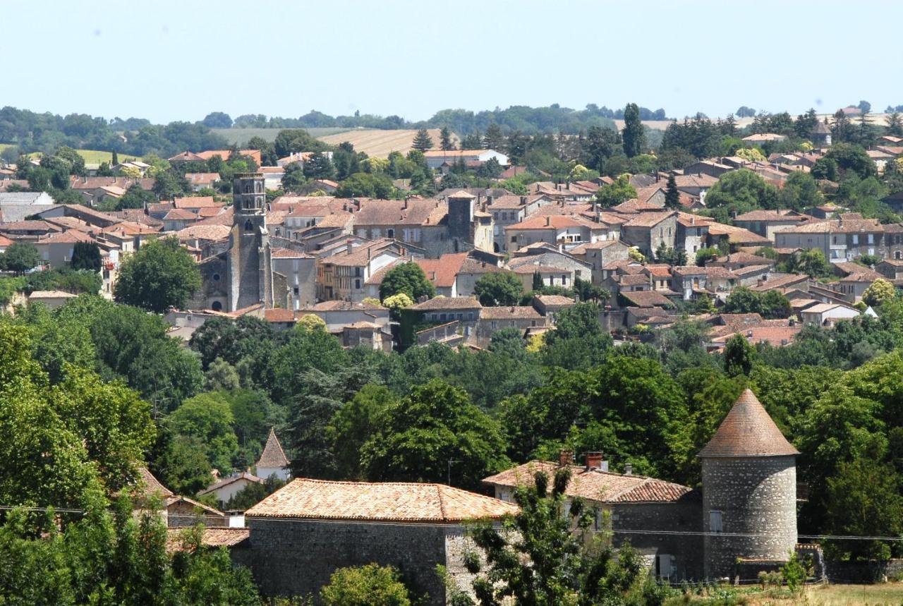 Vvf Gers Gascogne Mauvezin (Gers) Exterior foto